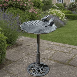 Large cast iron pedestal bird bath with shell bowl Ø 48 cm