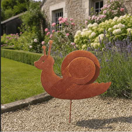 Rust-effect metal snail garden stake 42 cm