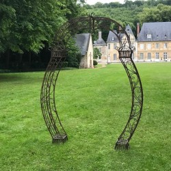 Rose arch