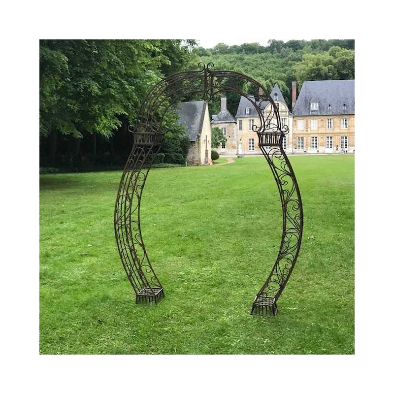 Rose arch