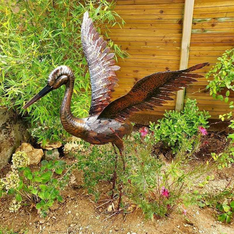Large crane model with wings raised bronze €109.00 LEZARD DU JARDIN