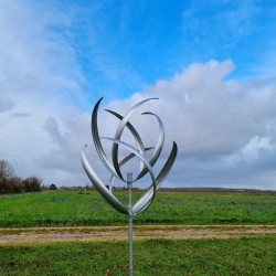 Decorative Garden Wind Spinner in Metal OLERON Windmill