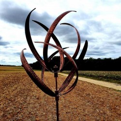 sculpture decorative garden wind spinner mobile made of iron