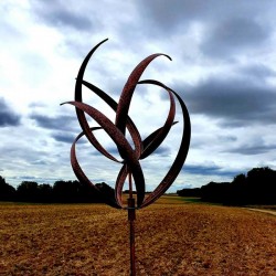 Decorative Garden Wind Spinner Mobile Sculpture