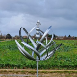 Decorative Garden Wind Spinner in Gray Iron – Gonfreville Windmill