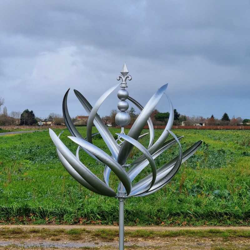 Decorative Garden Wind Spinner in Gray Iron – Gonfreville Windmill