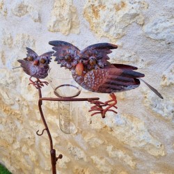 Charming decorative rain gauge stake – side view of the garden rain meter