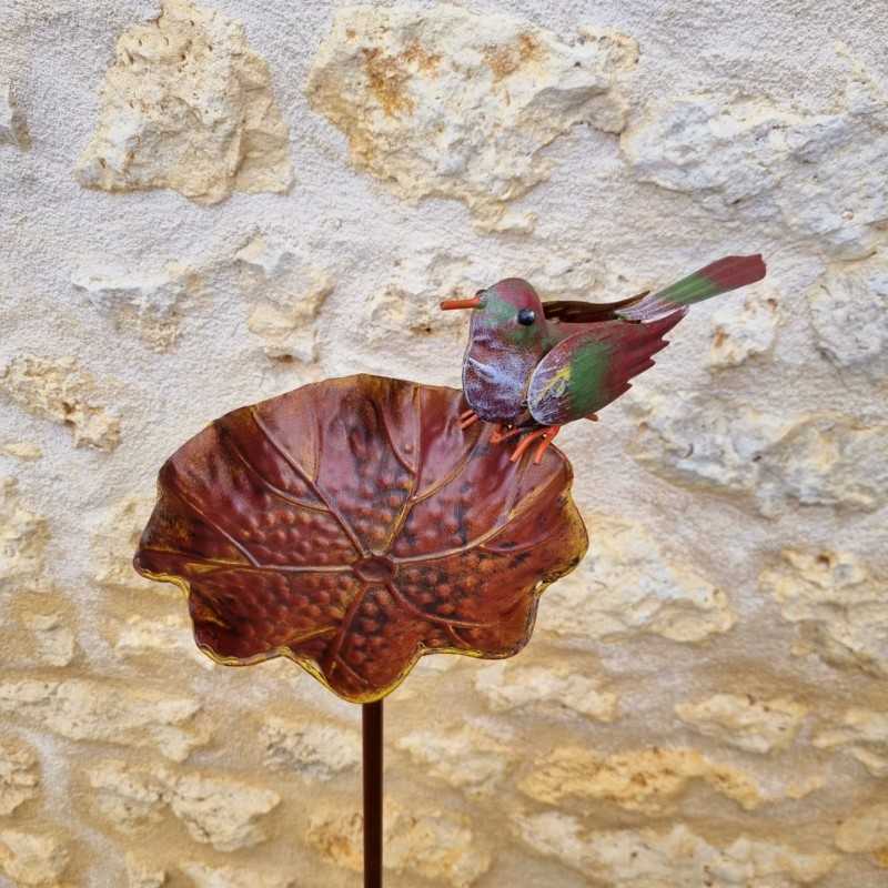 Bird Bath Feeder and Waterer on Stake 110X29X17 - Top View Photo