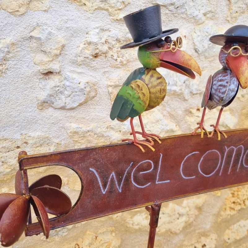 Welcome Arrow Sign for Garden, 122 cm Height.
