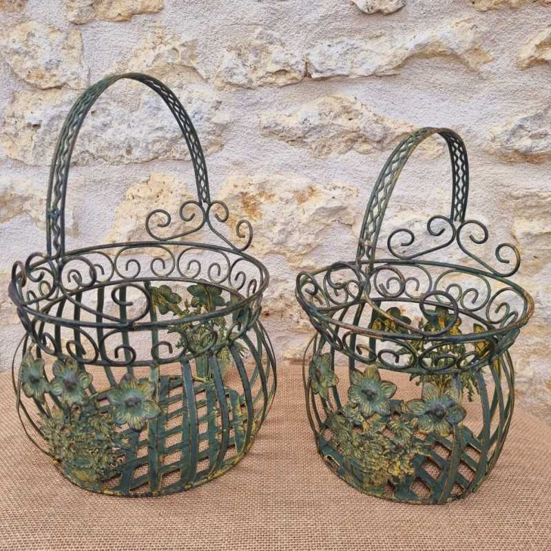 Yellow/green iron basket €22.90 LEZARD DU JARDIN