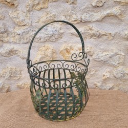 Yellow/green iron basket €22.90 LEZARD DU JARDIN