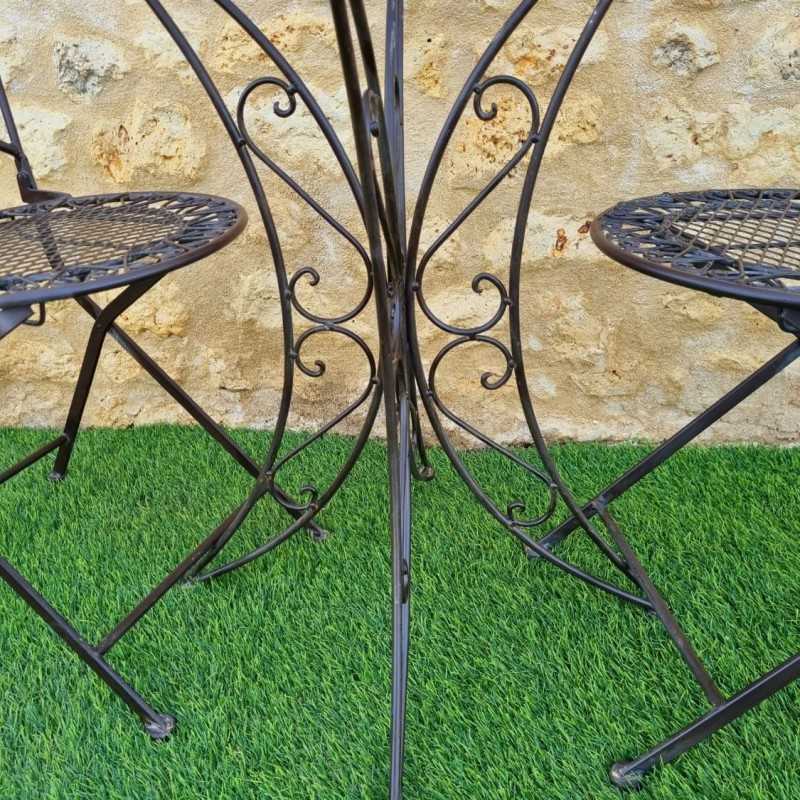 Wrought Iron 2-Seater Bistro Garden Set, Foldable, Patinated Brown – View from Table Base