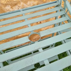 Iron Garden Bench with Slatted Seat Length 153 cm View of the Slats