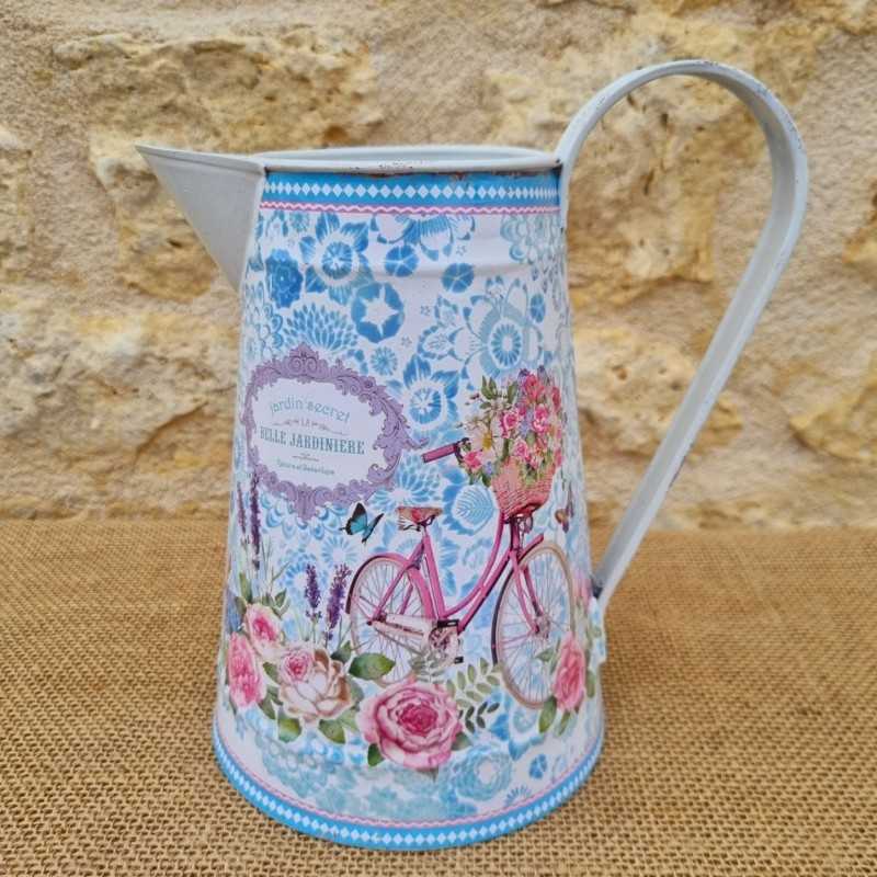 Decorative jug in vintage style with bicycle and pastel-coloured flowers €18.90 LEZARD DU JARDIN