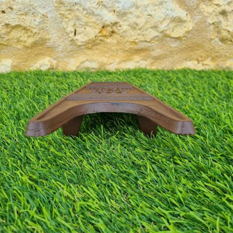 Bird Bath and Feeder in Cast Iron with Leaf and Bird Design