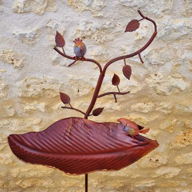 Bird Bath on Colored Iron Spike, Feeder H127 cm