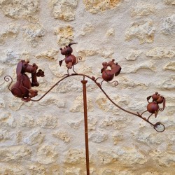 Garden mobile in iron with dogs and bones motif, decorative 156 cm full view