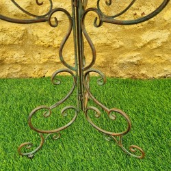 Bird bath, iron feeder on tripod with arabesque design in green and burgundy, vintage style €79.90 LEZARD DU JARDIN