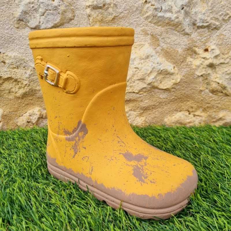 Terracotta plant pot holder Gardener's boot 28.90 € LEZARD DU JARDIN