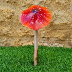 Red iron mushroom garden stake with weight €14.90 LEZARD DU JARDIN