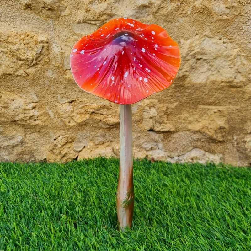 Red iron mushroom garden stake with weight €14.90 LEZARD DU JARDIN