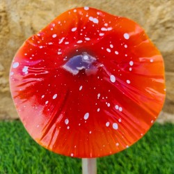 Red iron mushroom garden stake with weight €14.90 LEZARD DU JARDIN