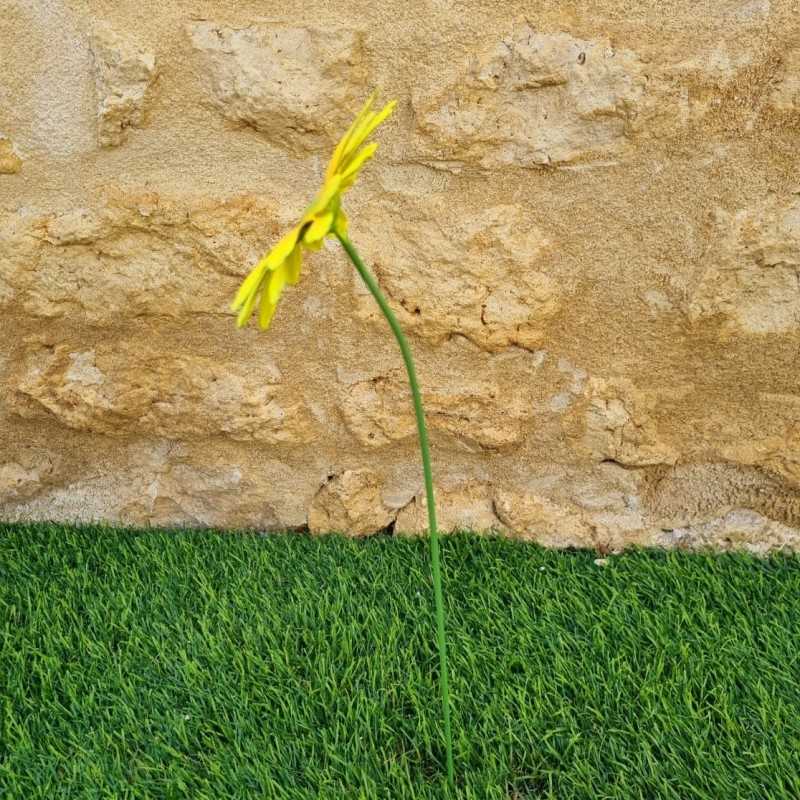 Yellow iron flower with glitter centre €8.90 LEZARD DU JARDIN