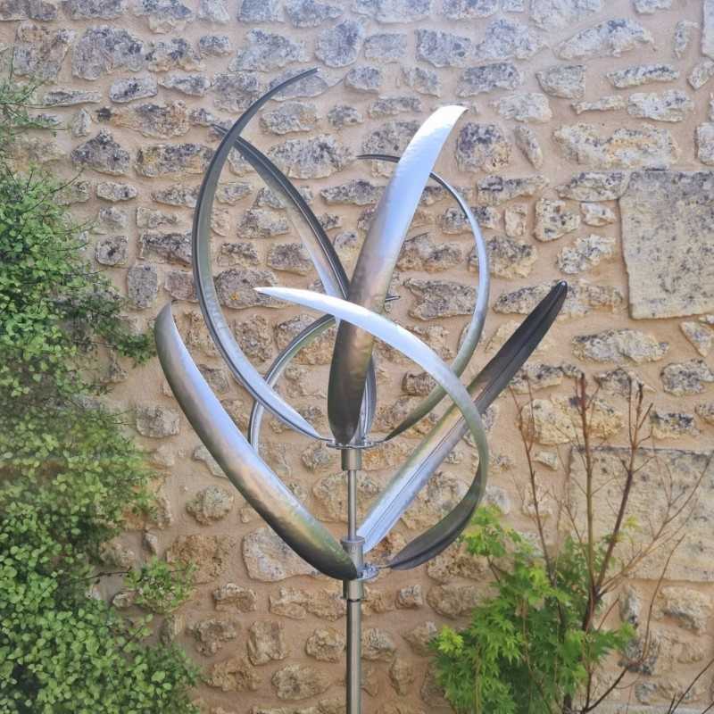 Éolienne décorative Oléron | Un moulin à vent design pour votre jardin