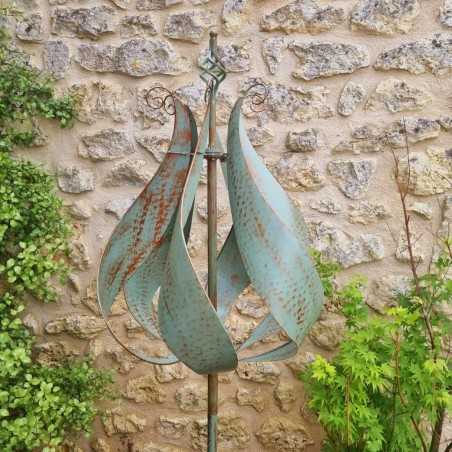 Éolienne décorative de jardin en fer forme tulipe modèle CHEVERNY 149,00 € LEZARD DU JARDIN