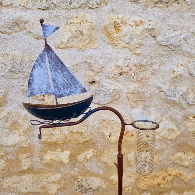 Metal garden rain gauge with boat design, height 134 cm