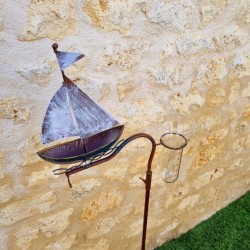 Metal garden rain gauge decoration, boat motif, height 134 cm, side view