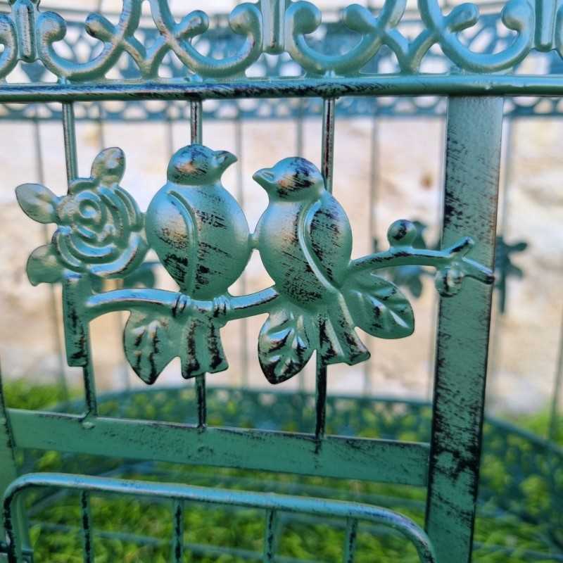 Bordeaux beige iron basket €22.90 LEZARD DU JARDIN