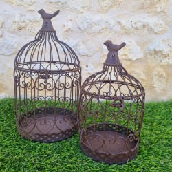 Bordeaux beige iron basket €22.90 LEZARD DU JARDIN