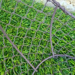 Bordeaux beige iron basket €22.90 LEZARD DU JARDIN