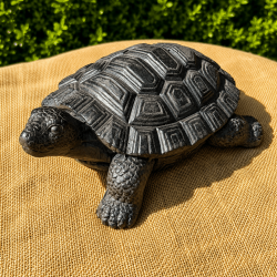 Tortue de jardin en résine effet pierre
