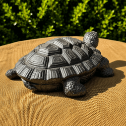 Tortue de jardin en résine effet pierre