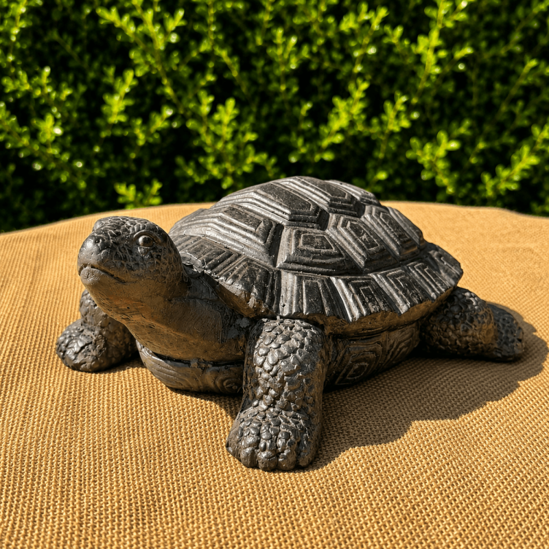 Tortue de jardin en résine effet pierre