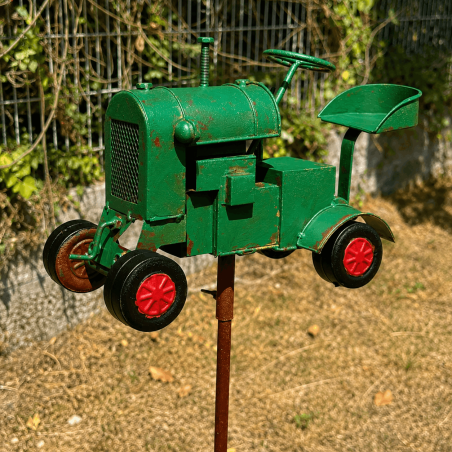 Decorative green tractor rain gauge – view of the tractor
