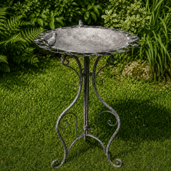 Bain d’oiseaux sur pied en métal patiné – 74 cm – Coupelle Ø40 cm – Lézard du Jardin