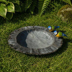Bain d'oiseaux métal recyclé noir avec deux mésanges colorées