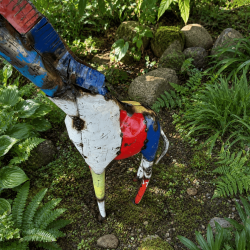 Statue de girafe en métal recyclé H115 x L53 cm – Sculpture safari extérieure multicolore