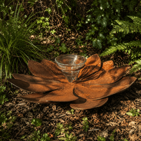 Rusty metal lotus flower candle holder