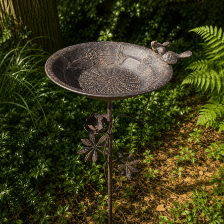 Bain d’oiseaux sur pique en métal avec oiseau – 115 cm