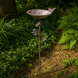 Bain d’oiseaux sur pique en métal avec oiseau – 115 cm